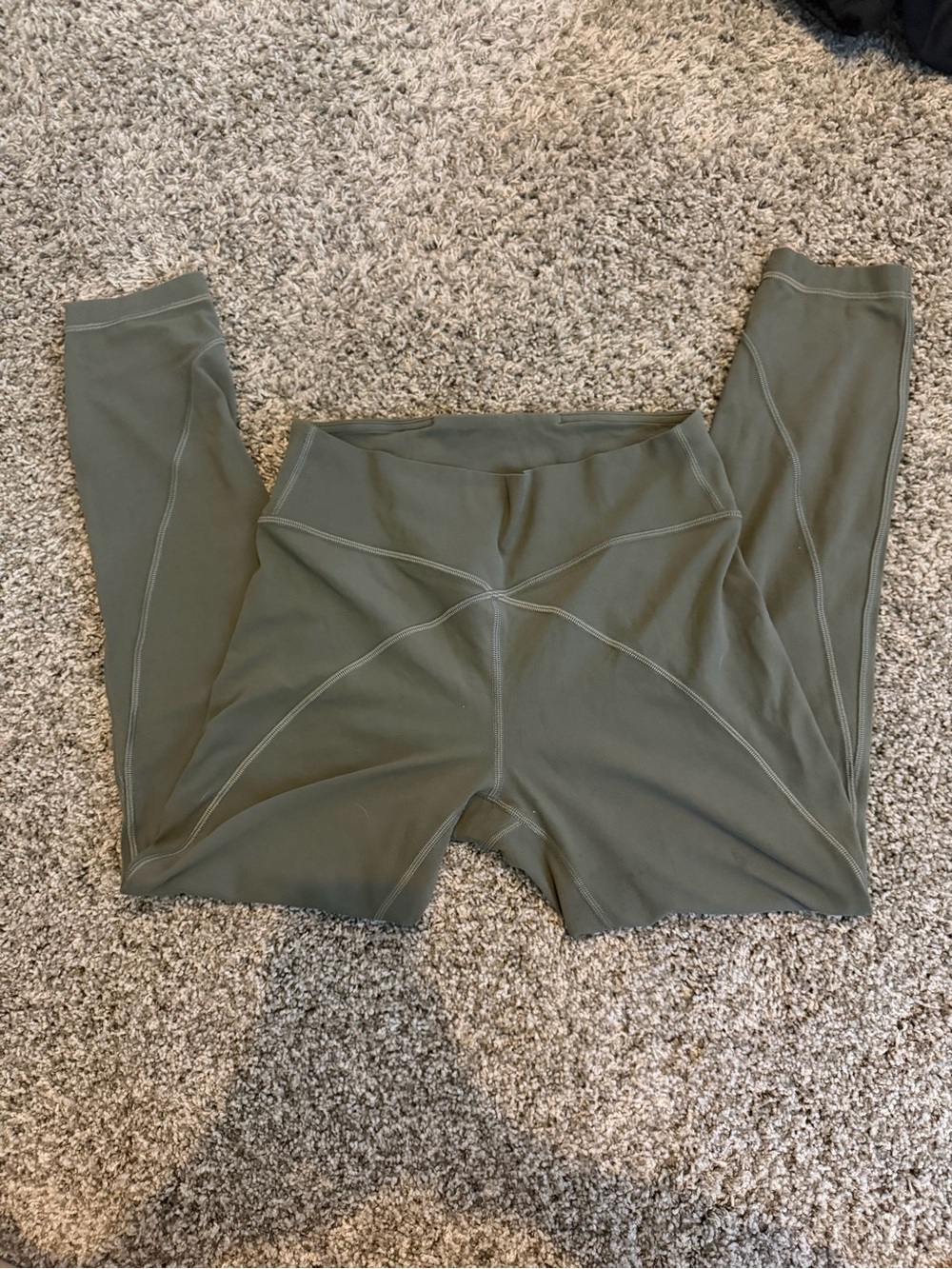 Women's Lululemon Olive Green Active Leggings